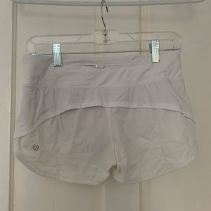 white lululemon speed up short 2.5” inseam